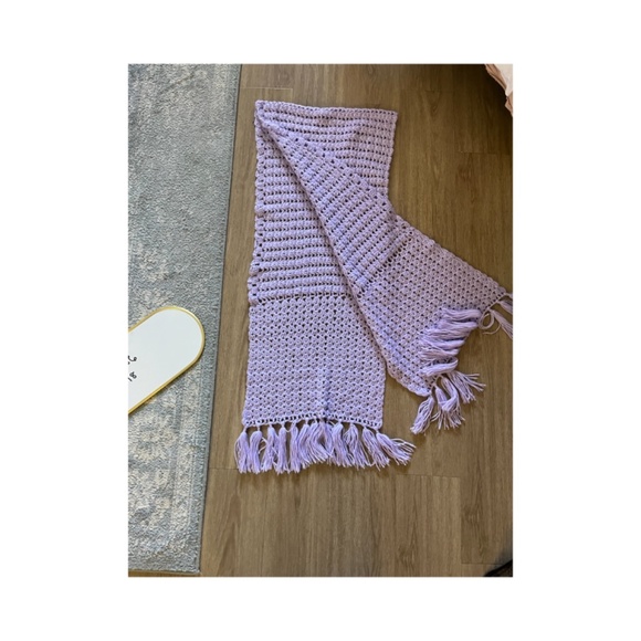 Chunky crochet knit fringed long lavender wrap scarf neck warmer - Picture 4 of 7